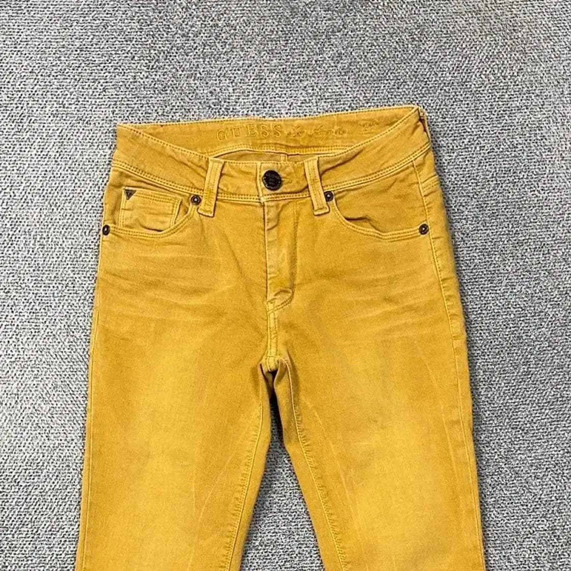 게스 여성 삼각로고 빈티지 옐로우 코듀로이 팬츠 28 상품이미지3