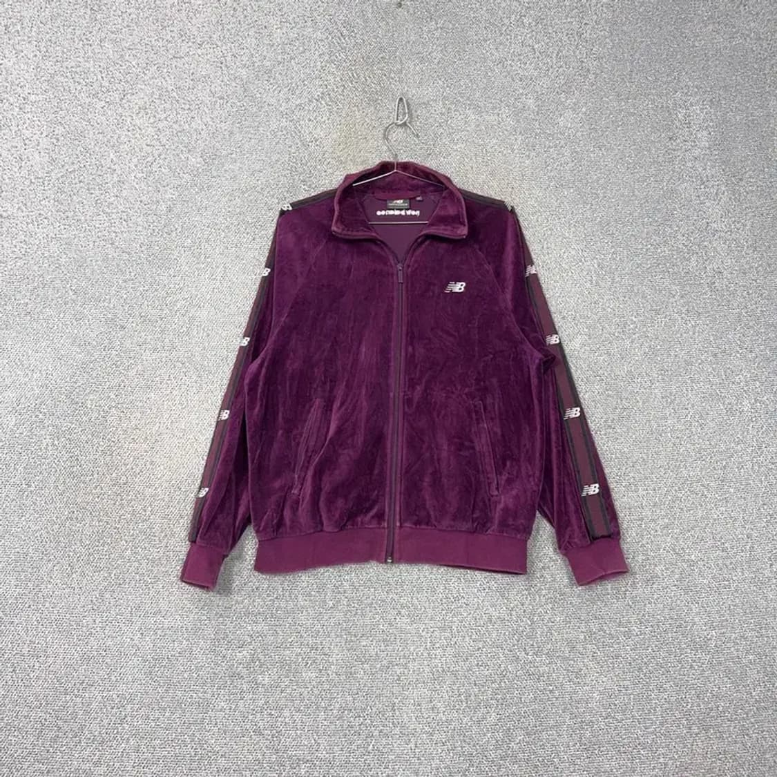 뉴발란스 퍼플 벨벳 트랙탑 집업 저지 95 상품이미지1