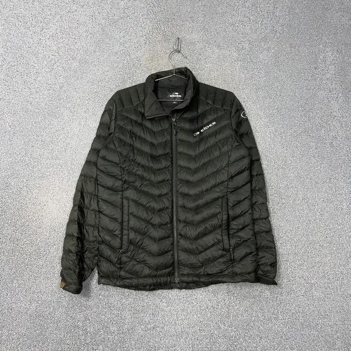 아이더 구스 700 카키 경량 패딩 M 상품이미지1