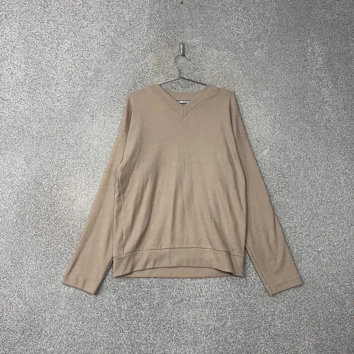 에잇세컨즈 브이넥 베이지 니트 M 상품이미지1