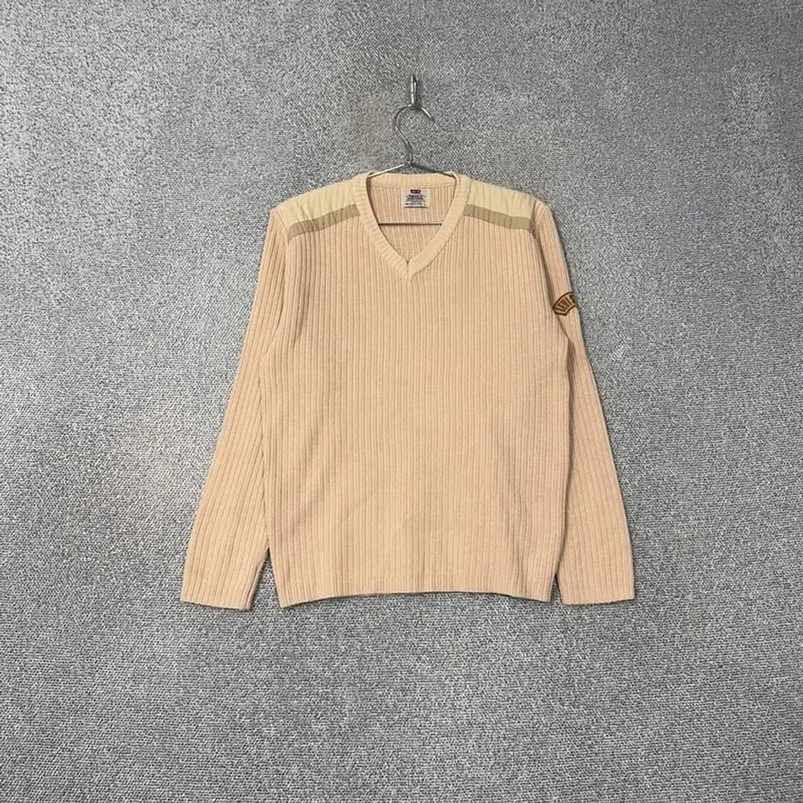 리바이스 브이넥 베이지 니트 100 상품이미지1