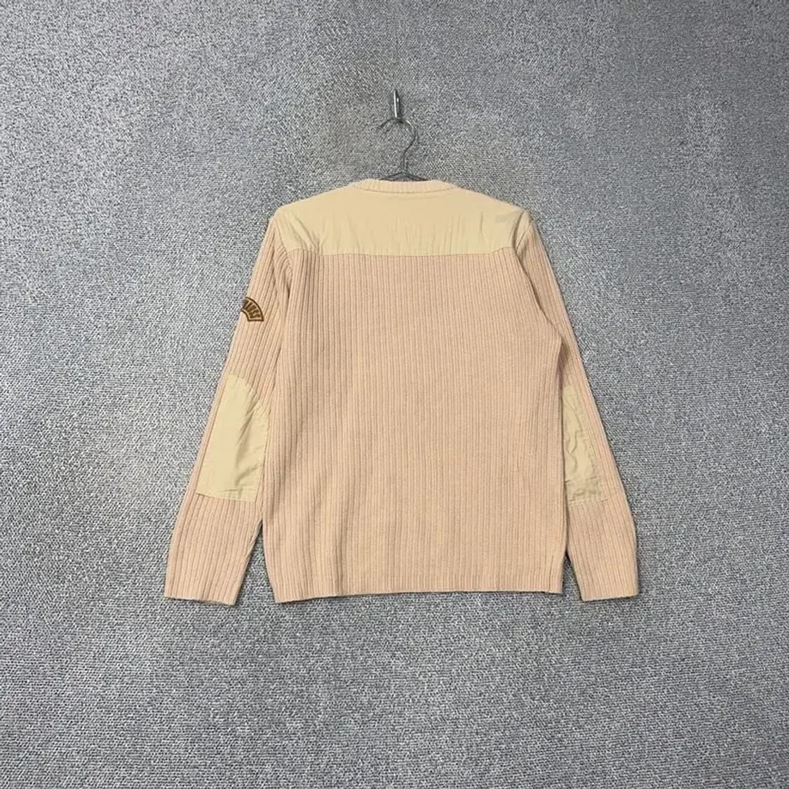 리바이스 브이넥 베이지 니트 100 상품이미지2