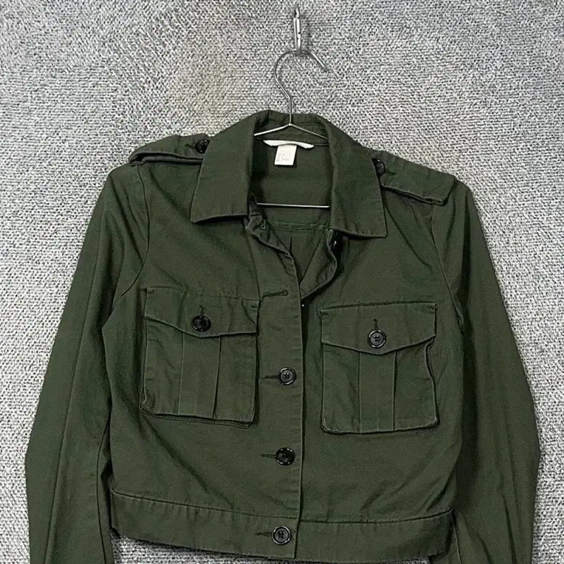 에이치엔앰 카키 포켓 크롭 자켓 40 상품이미지3