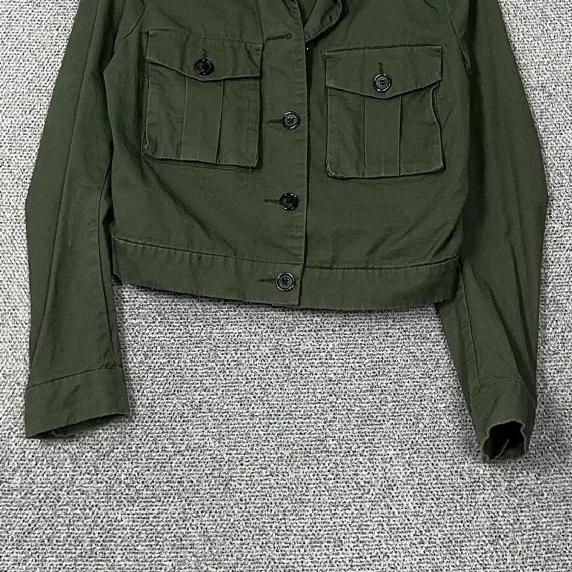 에이치엔앰 카키 포켓 크롭 자켓 40 상품이미지4