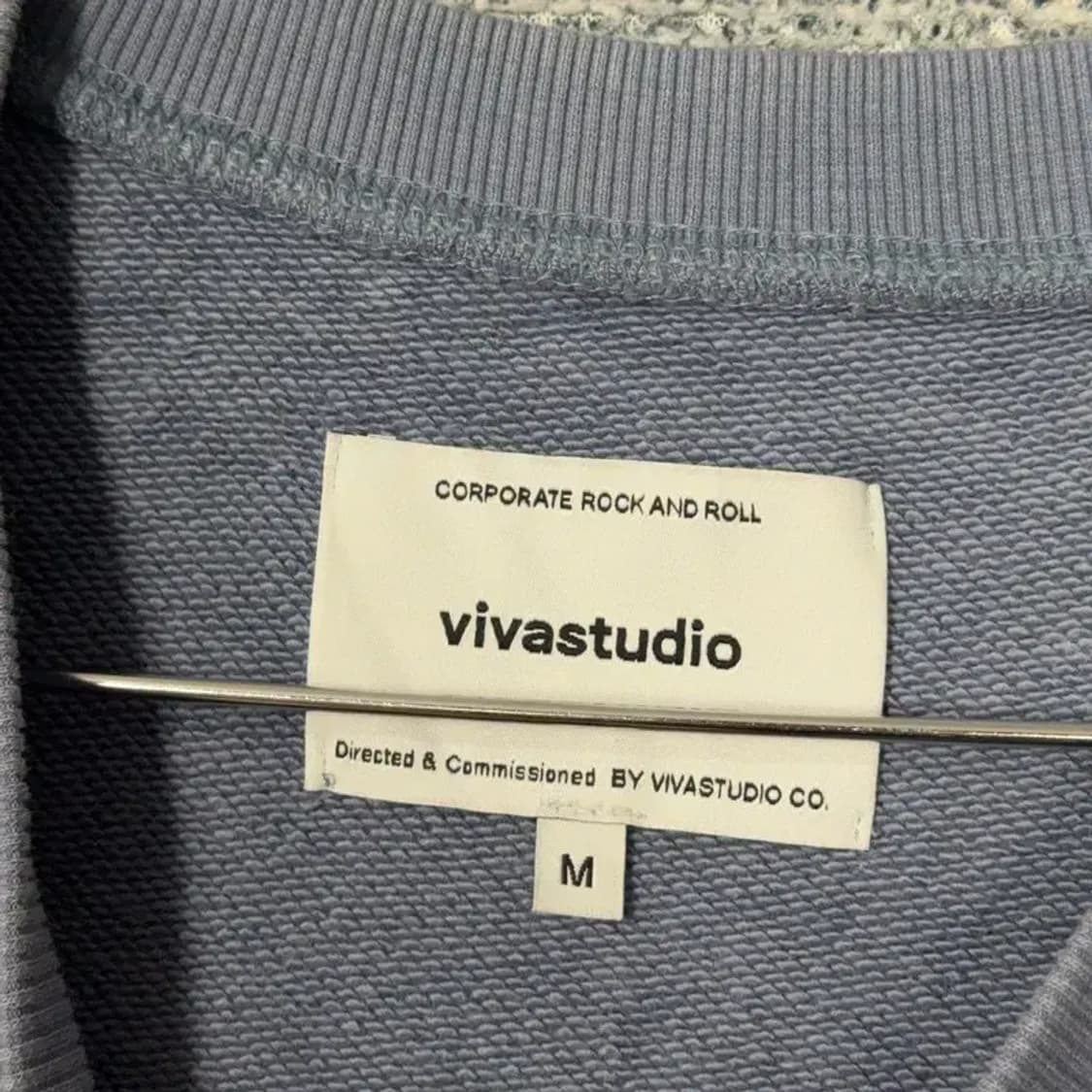 비바스튜디오 백로고 프린팅 맨투맨 M 상품이미지3