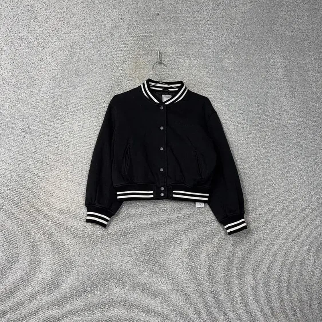 에잇세컨즈 여성 크롭 단가라 스타디움 자켓 S 상품이미지1