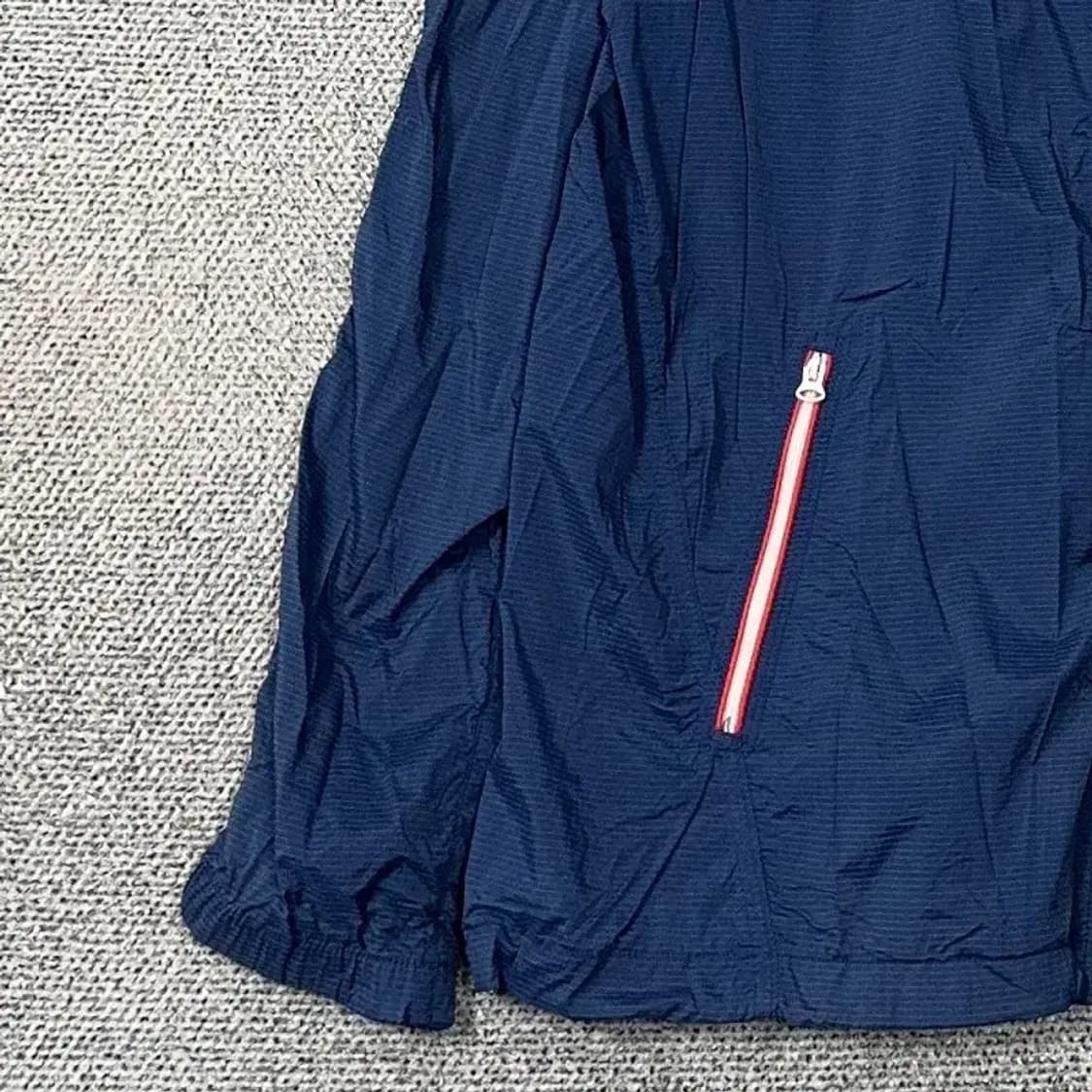 뉴발란스 네이비 로고 바람막이 윈드자켓 95 상품이미지3