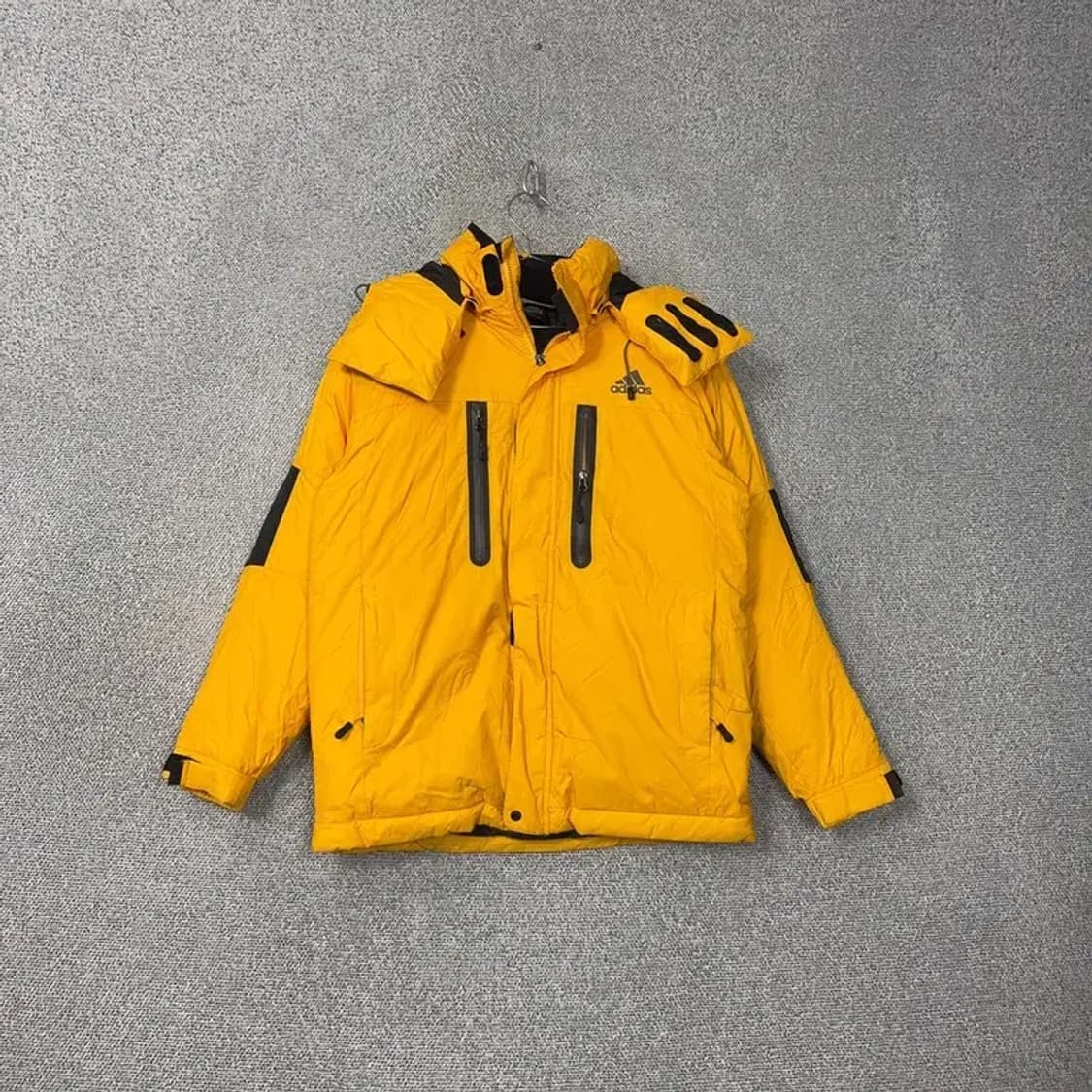 아디다스 삼각로고 옐로우 패딩 90 상품이미지1