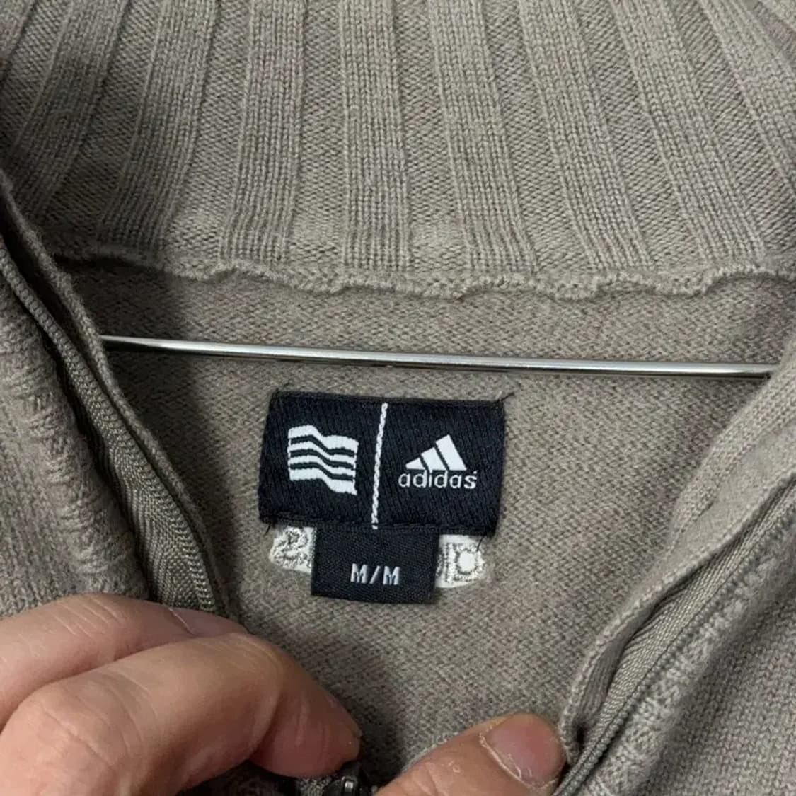 아디다스 브라운 로고 반집업 니트 M 상품이미지3