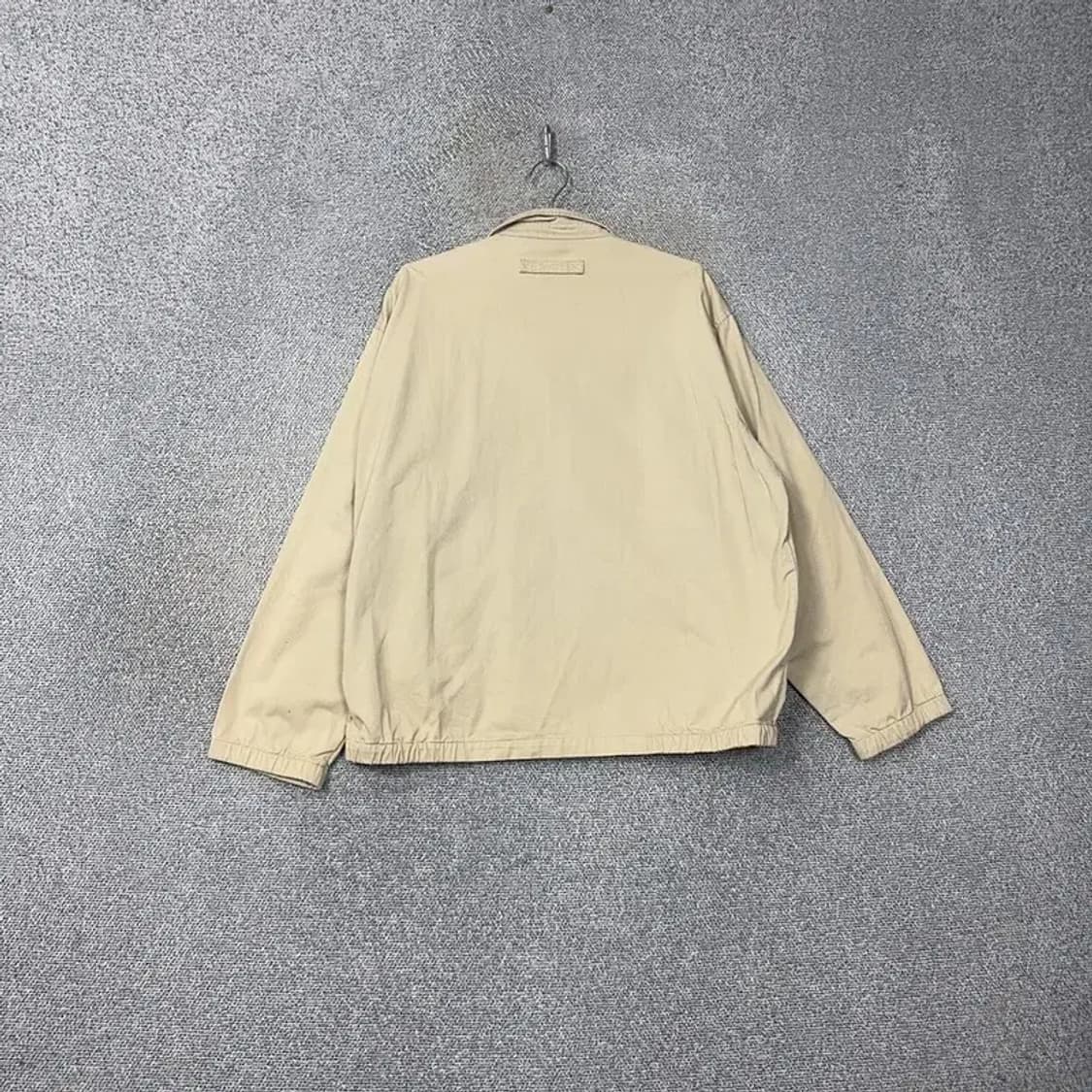 휠라 베이지 로고 올드스쿨 집업 자켓 100 상품이미지2
