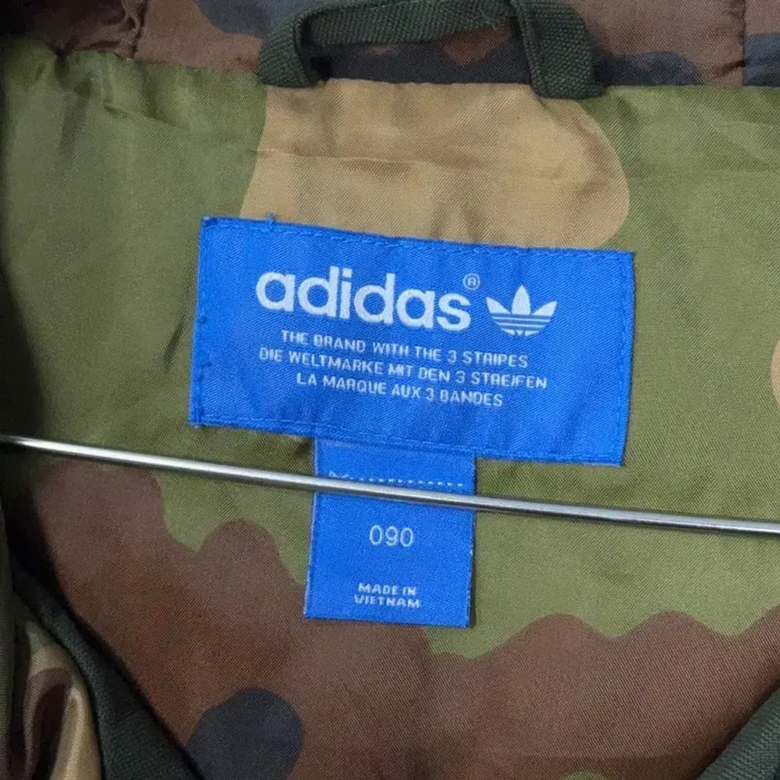 아디다스 레더 로고 덕다운 카키 카모 파카 패딩 90 상품이미지5
