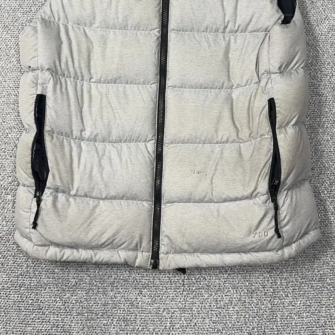 노스페이스 눕시 700 실버 패딩 조끼 S 상품이미지4