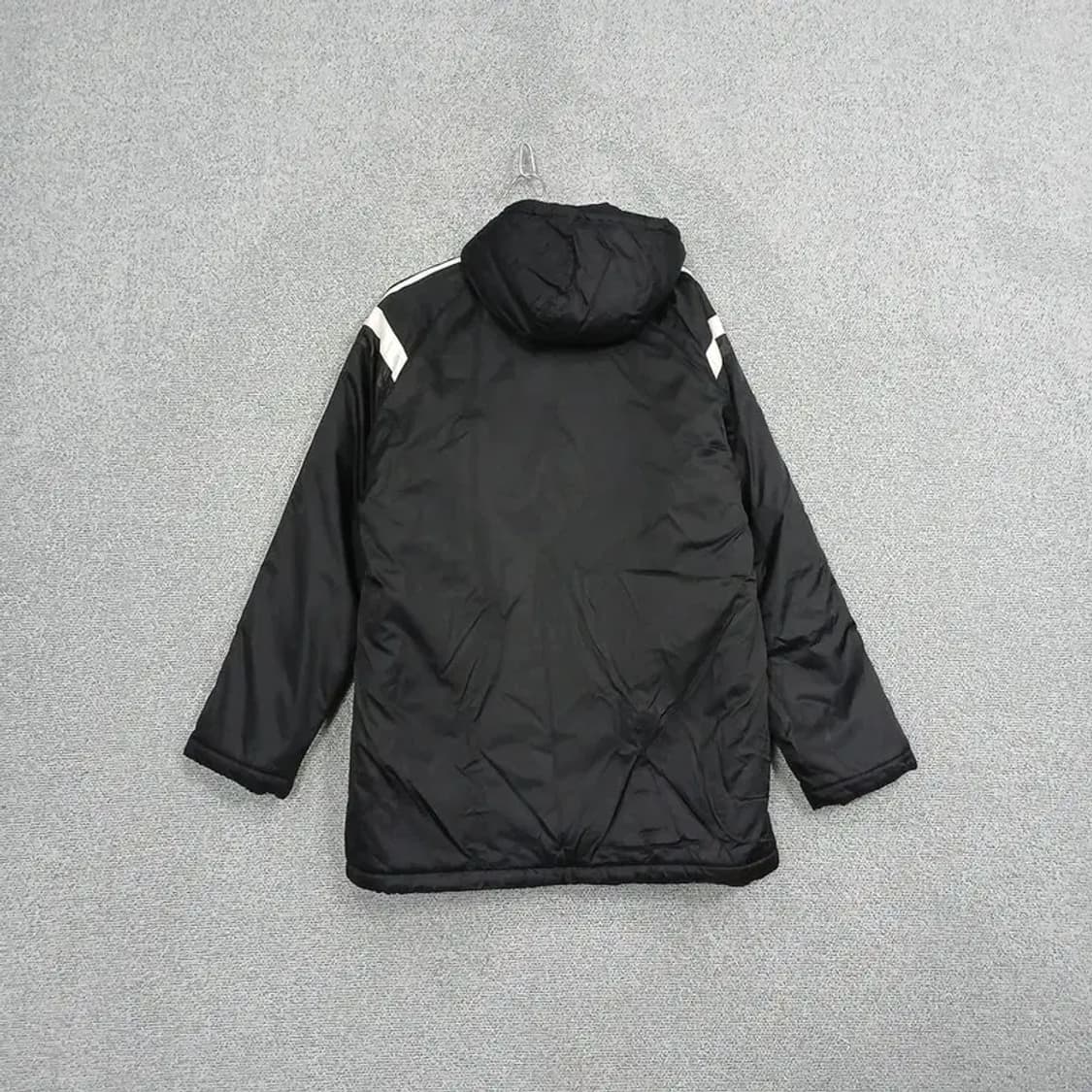 아디다스 블랙 로고 삼선 벤치 점퍼 100 상품이미지2