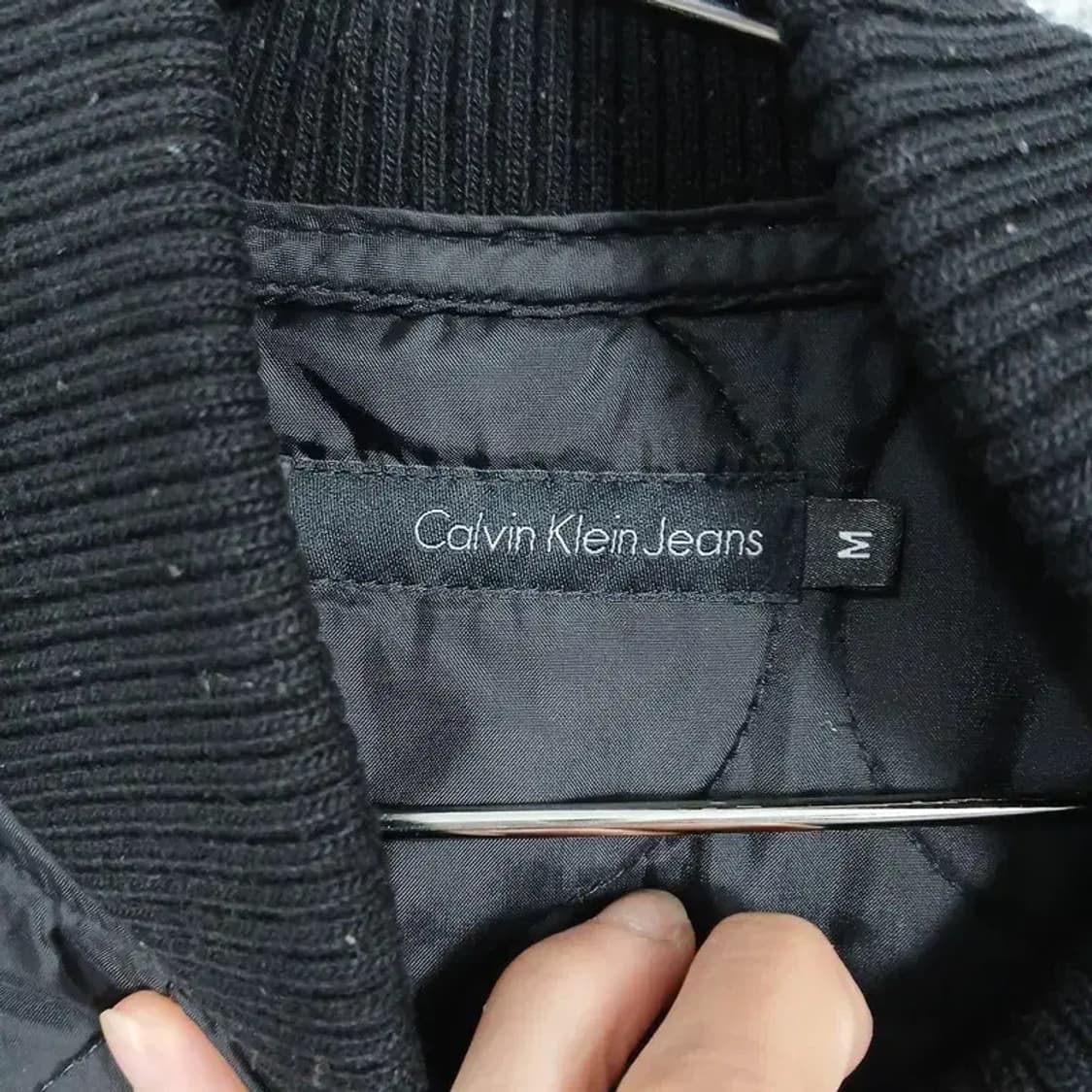 캘빈클라인 블랙 여성 캐주얼 퀄팅 자켓 M 상품이미지3