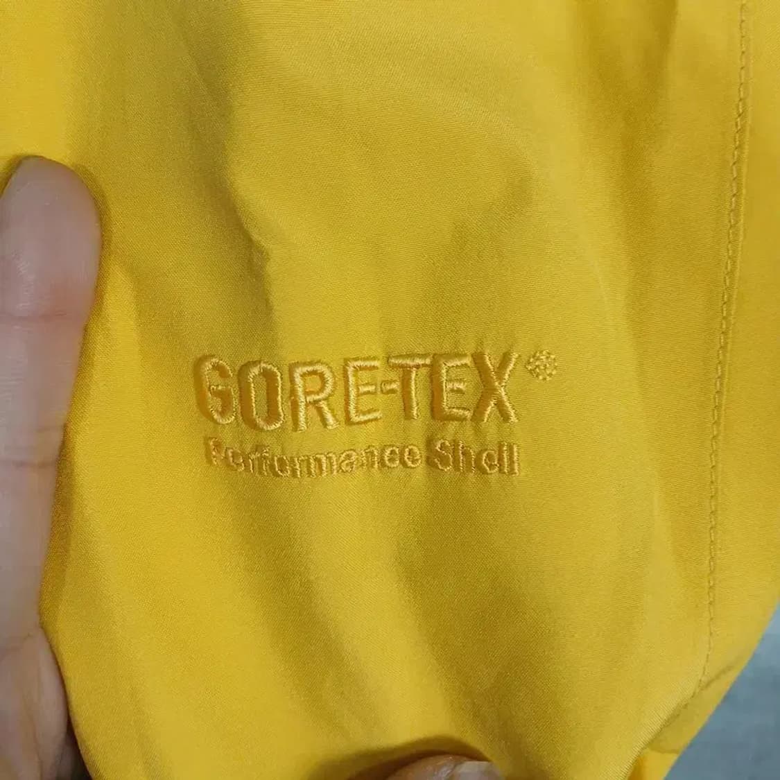 콜롬비아 로고 고어텍스 옐로우 기능성 바람막이 M 상품이미지3
