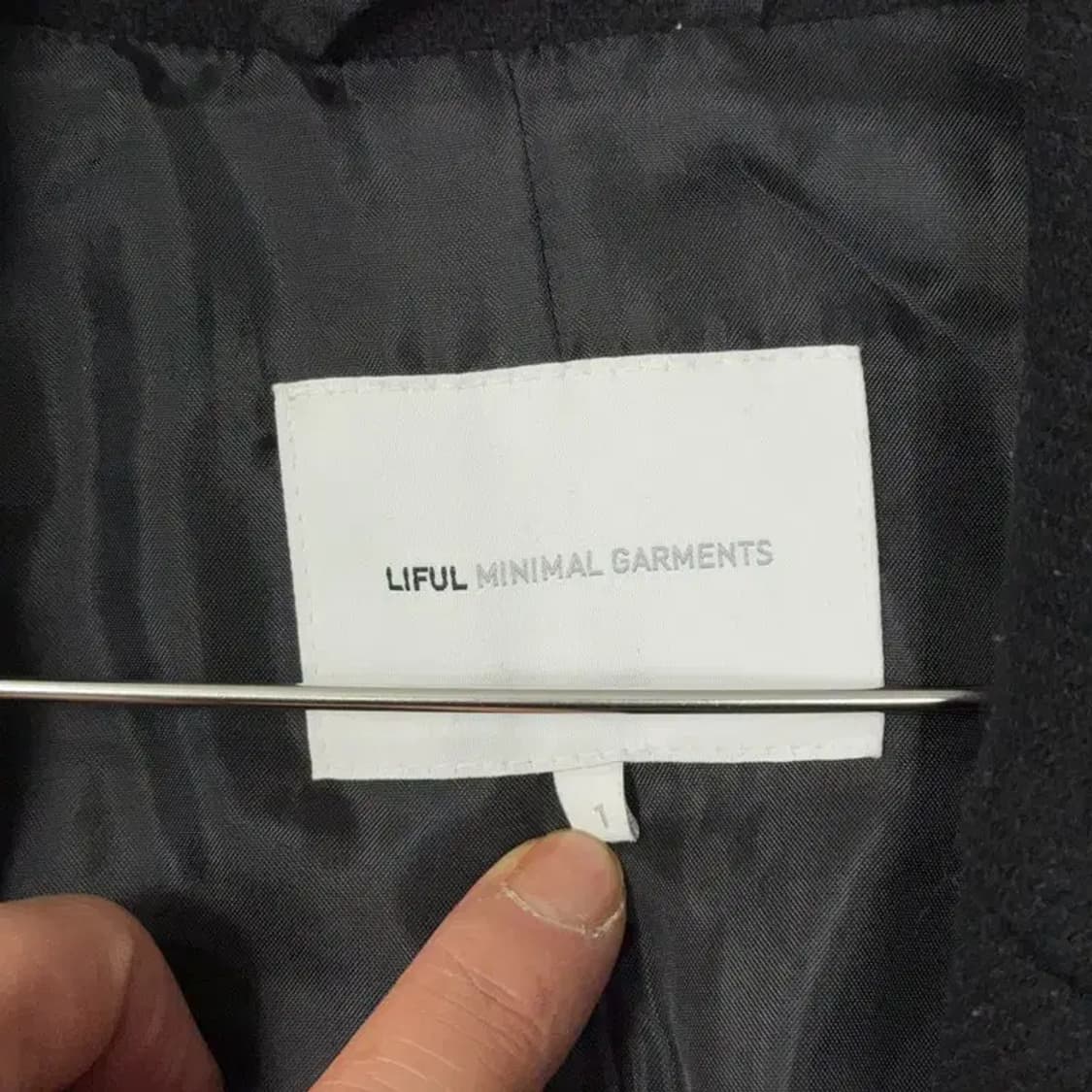 라이풀 블랙 버튼 울 코트 1 상품이미지5