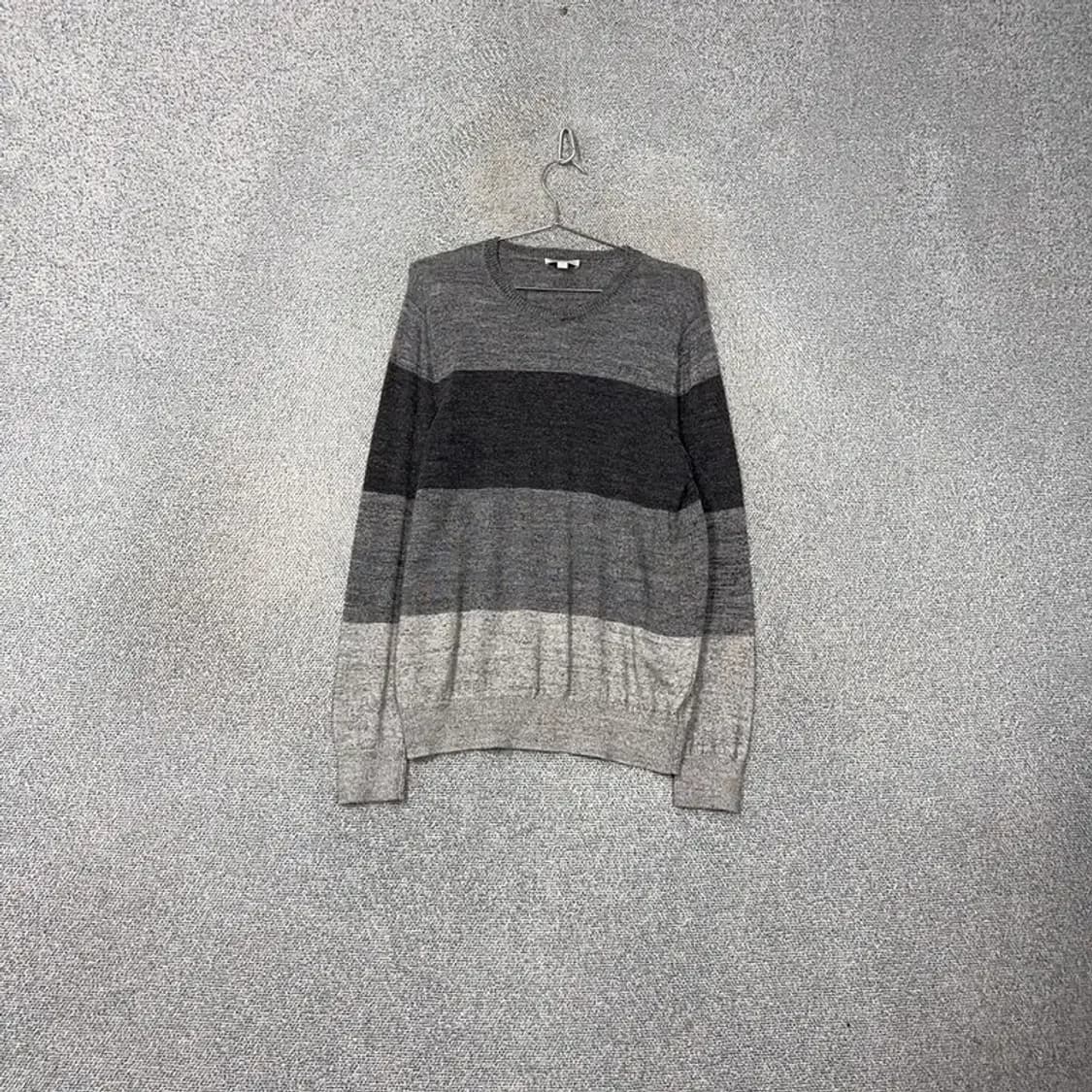 갭 스트라이프 그레이 캐주얼 코튼 니트 M 상품이미지1