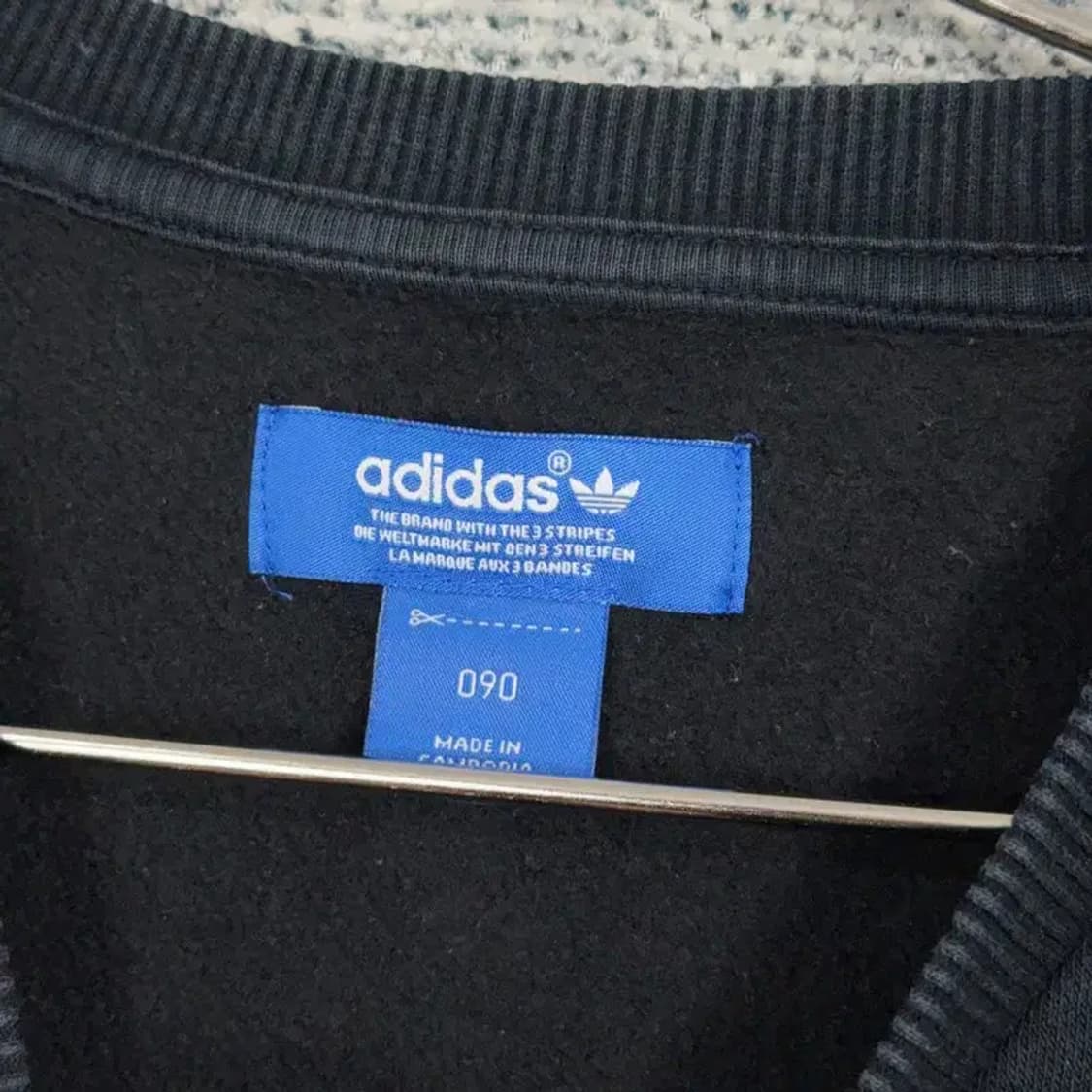 아디다스 프린팅 블랙 로고 맨투맨 090 상품이미지3