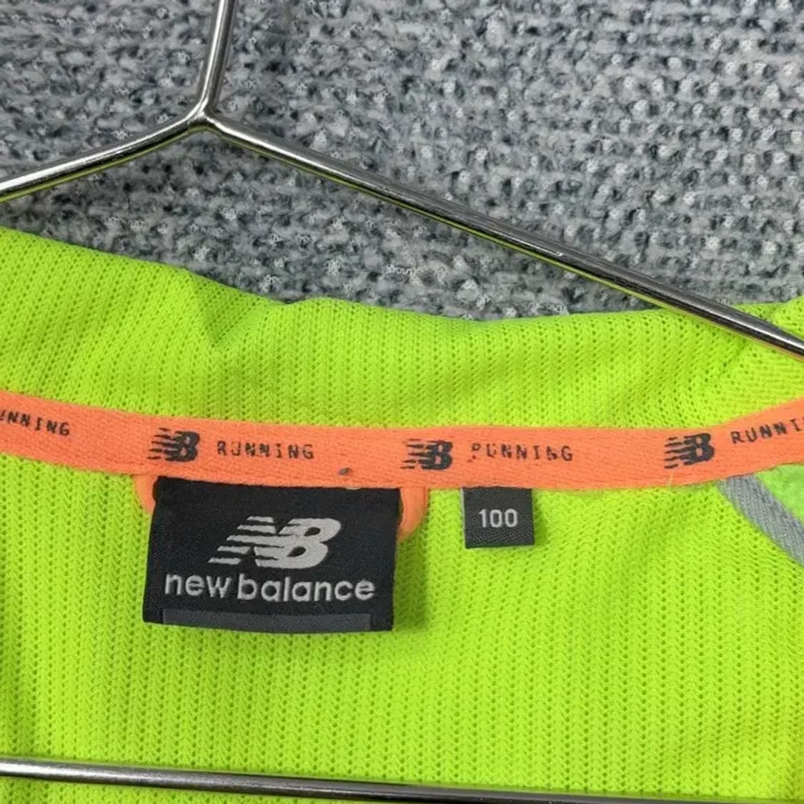 뉴발란스 로고 멀티컬러 기능성 바람막이 100 상품이미지4