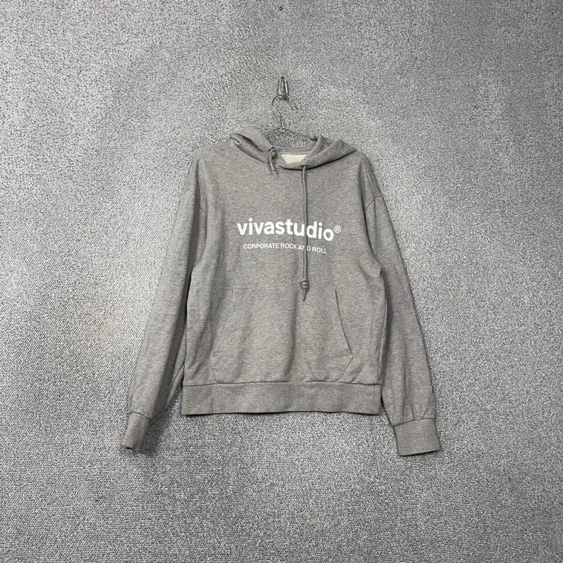 비바스튜디오 빅로고 프린팅 라이트 그레이 후드티 S 상품이미지1