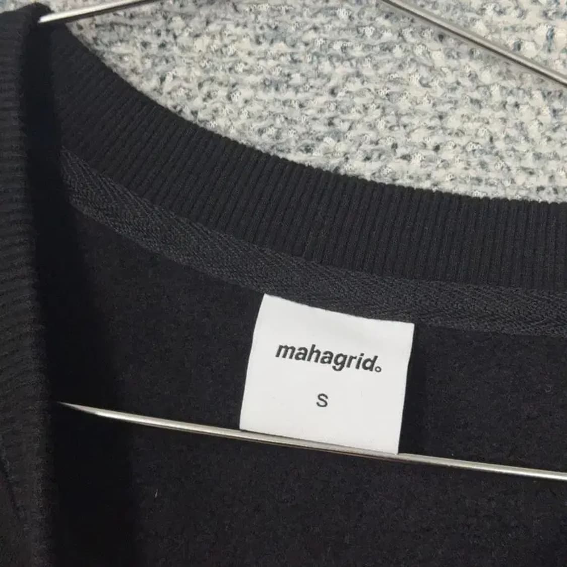 마하그리드 프린팅 블랙 맨투맨 S 상품이미지3