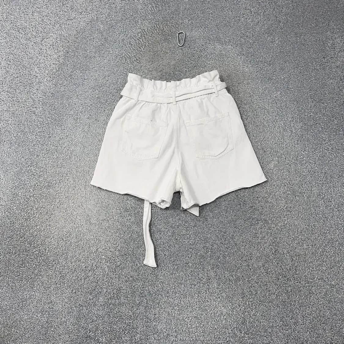 자라 화이트 빈티지 테크웨어 코튼 반바지 28 상품이미지2