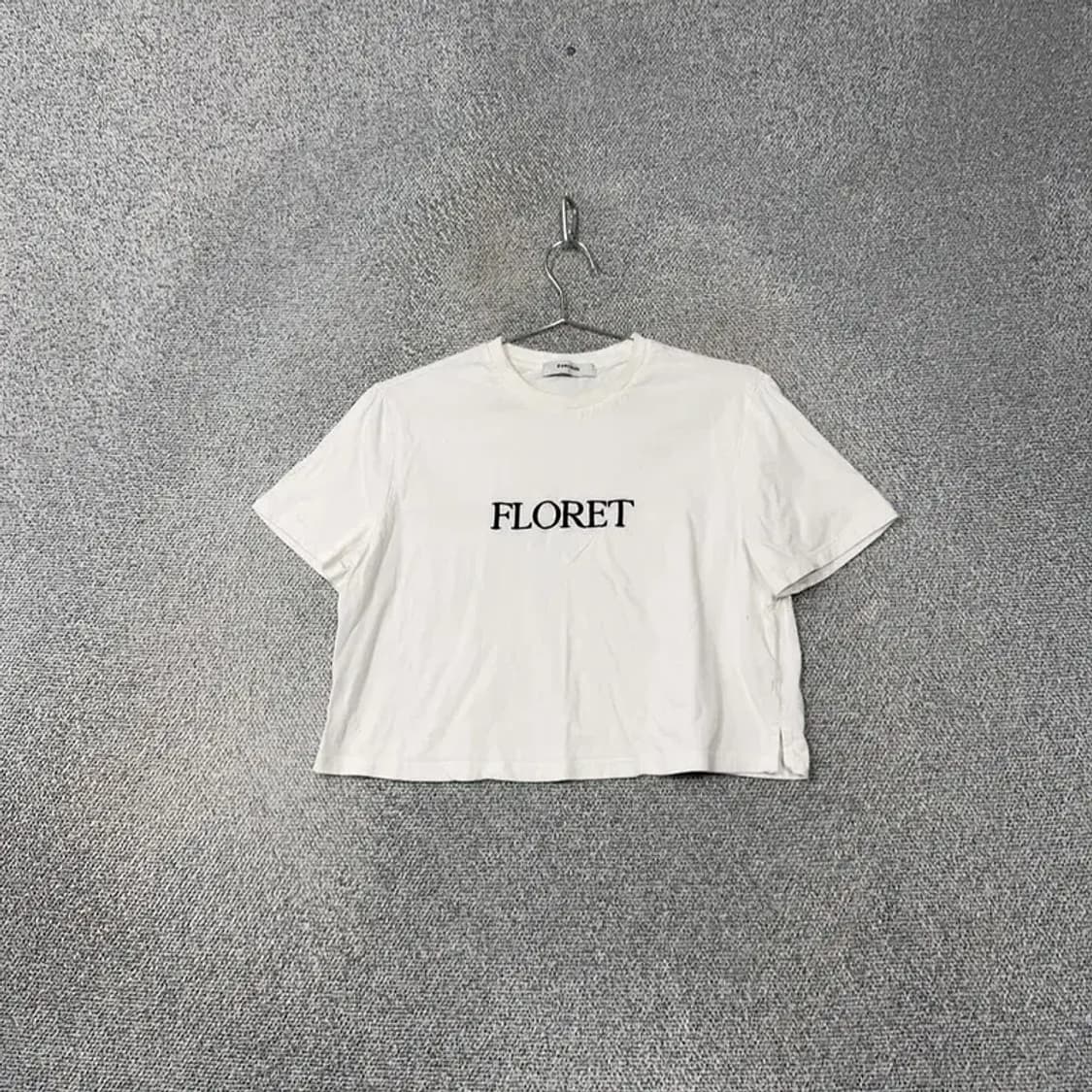 에잇세컨즈 오버핏 크롭 프린팅 화이트 반팔티 L 상품이미지1