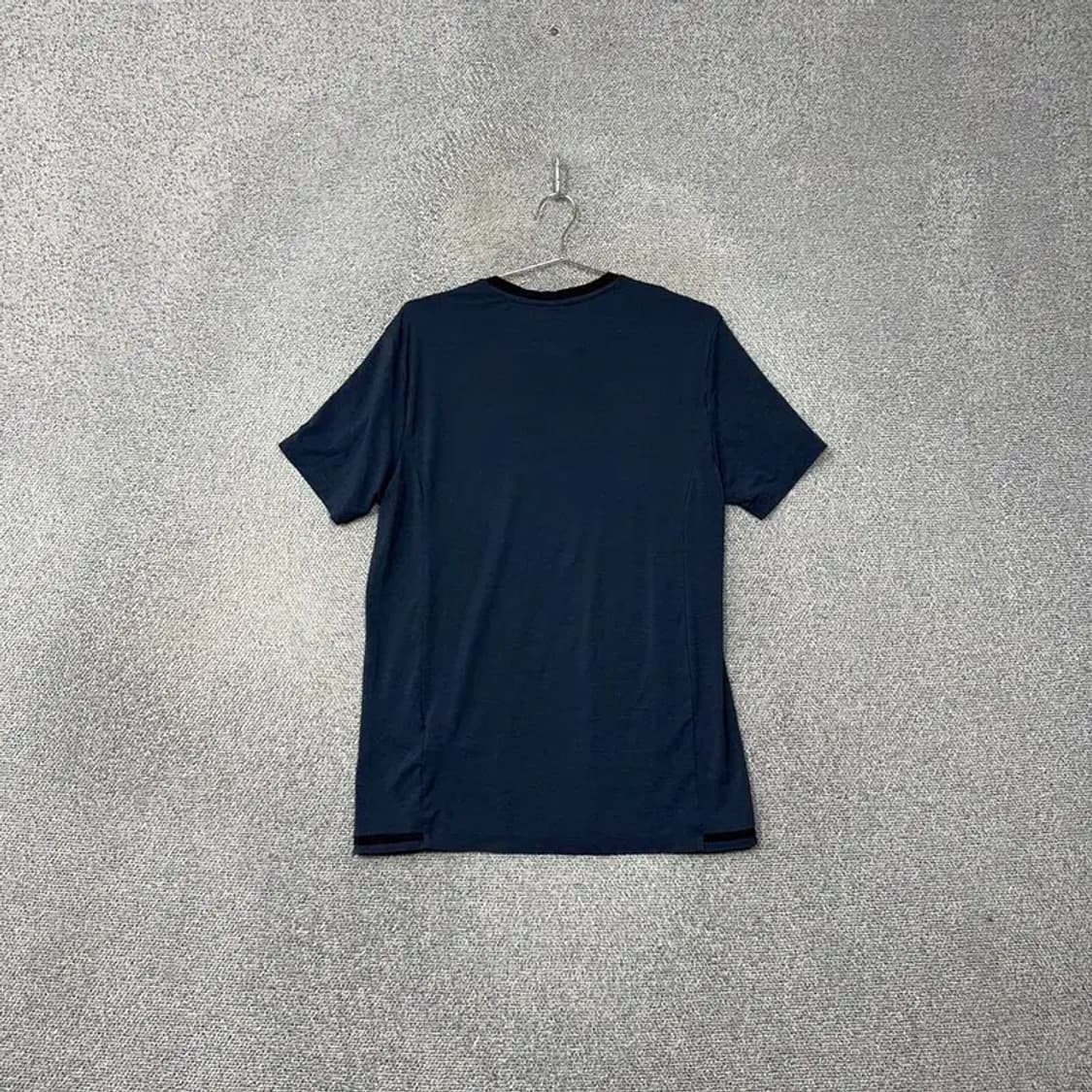 아이더 네이비 로고 기능성 반팔티 100 상품이미지2