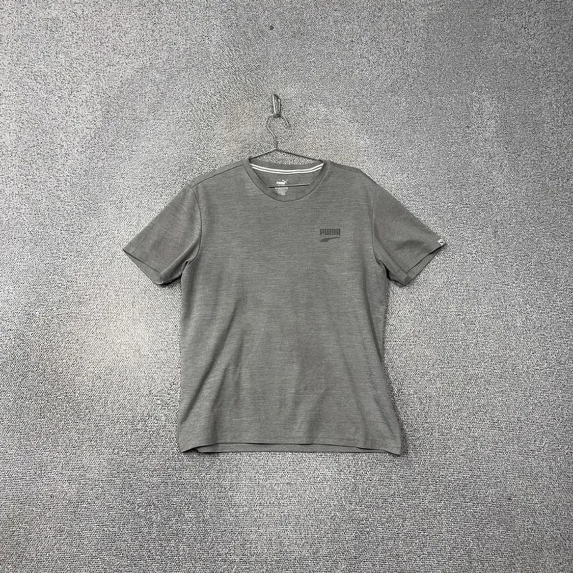 푸마 그레이 로고 남성 기능성 반팔티 105 상품이미지1