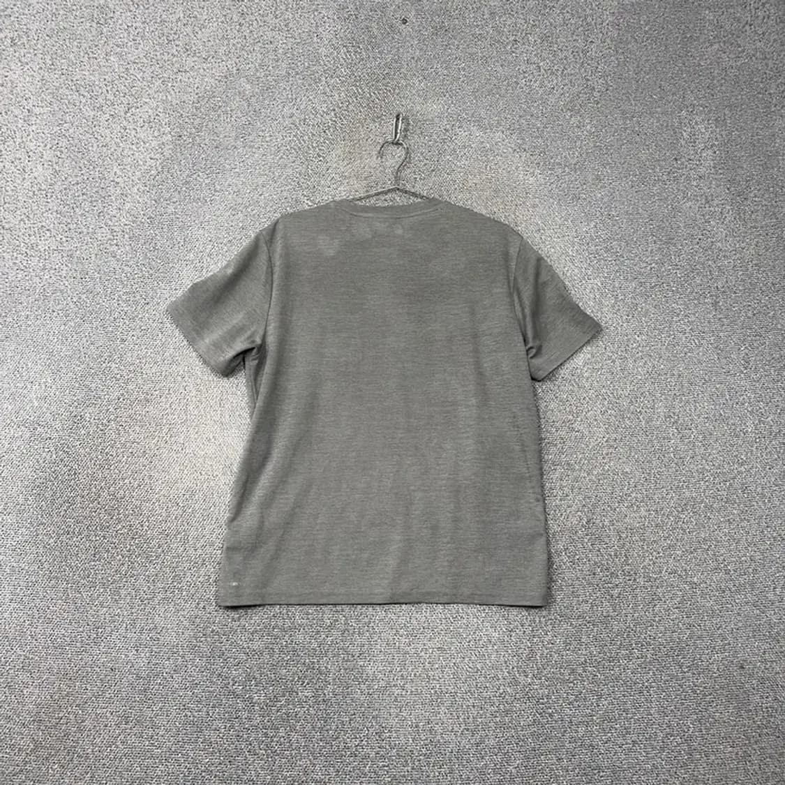 푸마 그레이 로고 남성 기능성 반팔티 105 상품이미지2