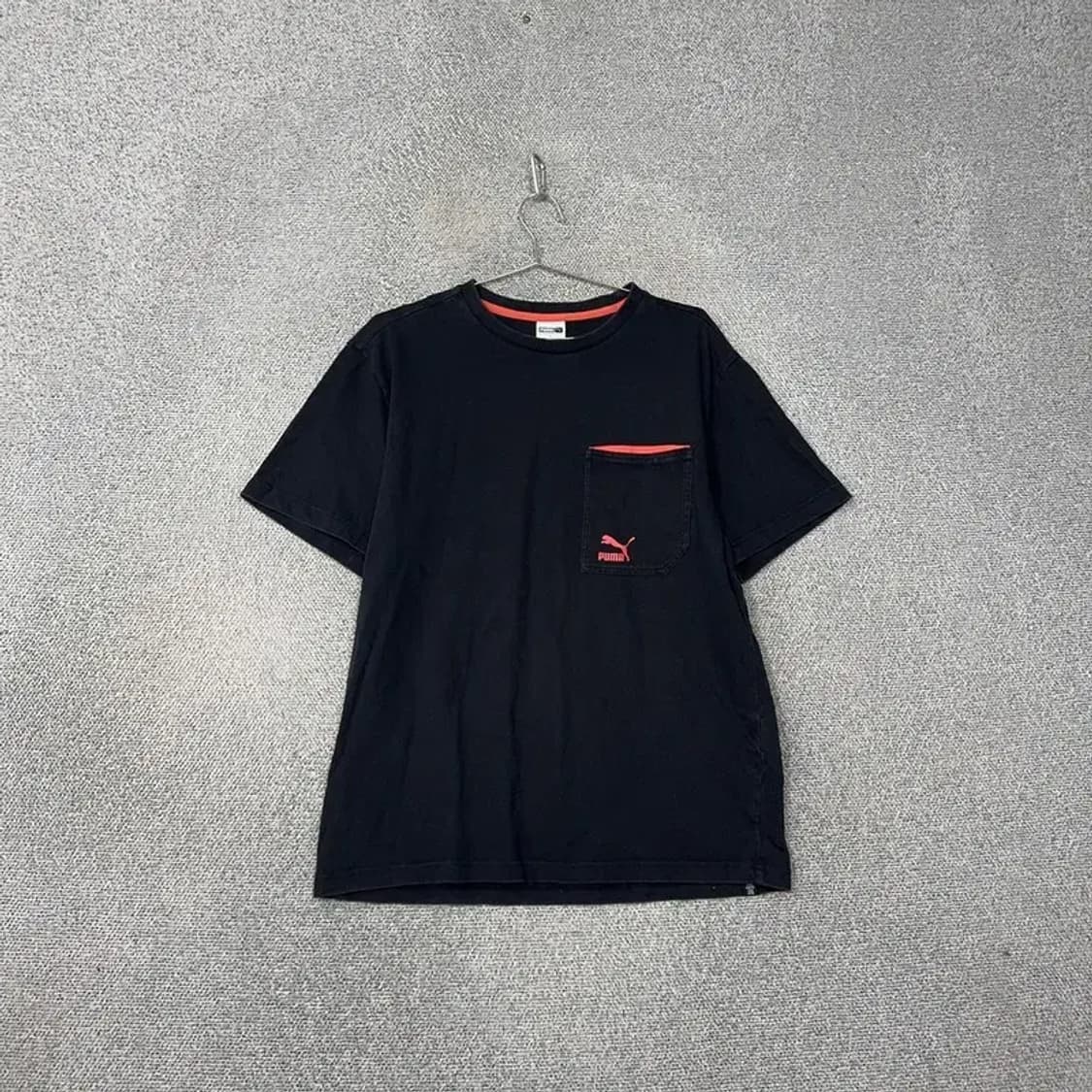 푸마 블랙 로고 포켓 캐주얼 반팔티 L 상품이미지1
