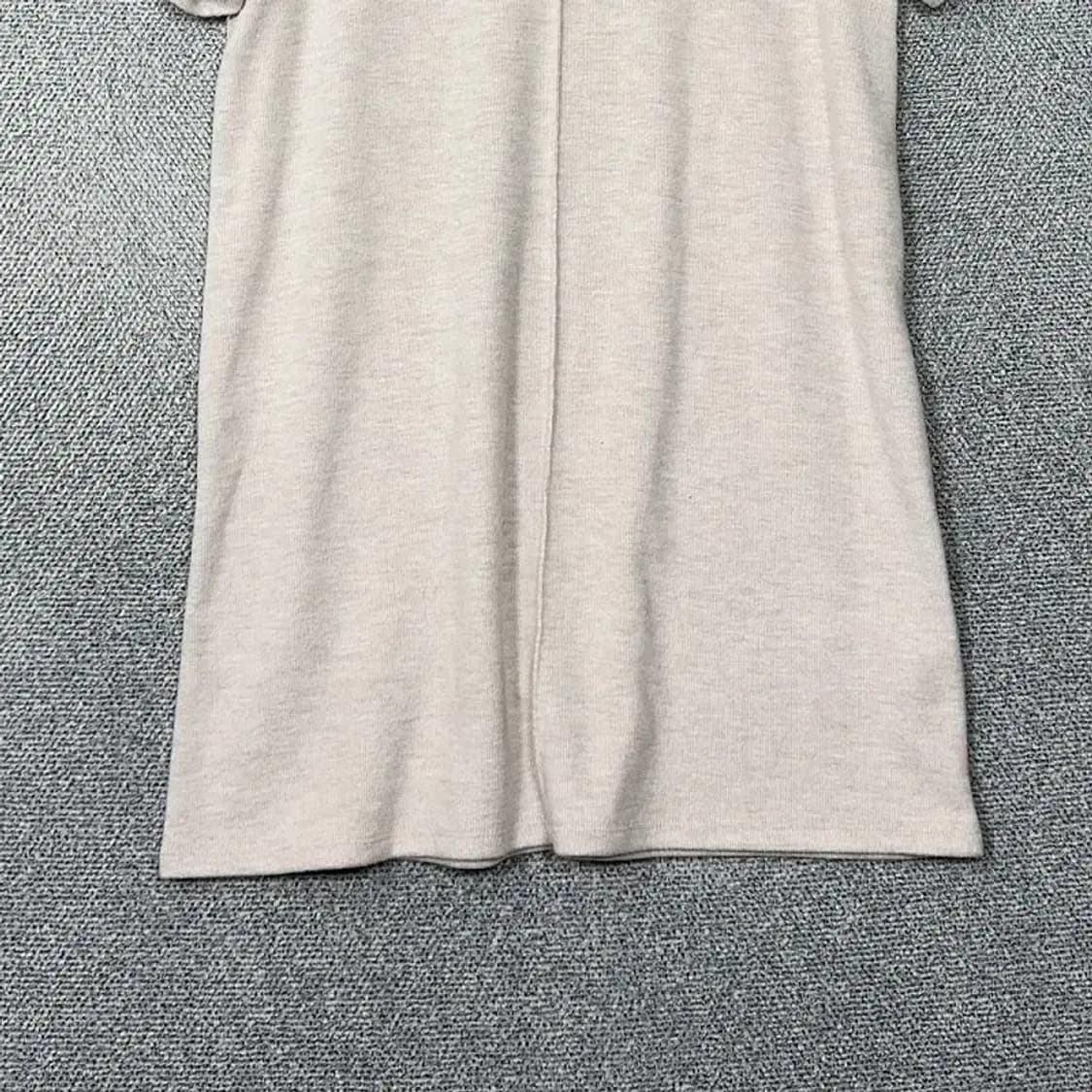 [새상품]자라 여성 연베이지 캐주얼 니트 반팔 원피스 L 상품이미지4