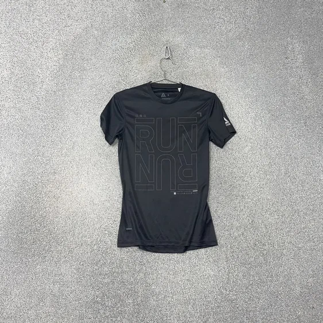 리복 프린팅 기능성 운동 반팔티 S 상품이미지1