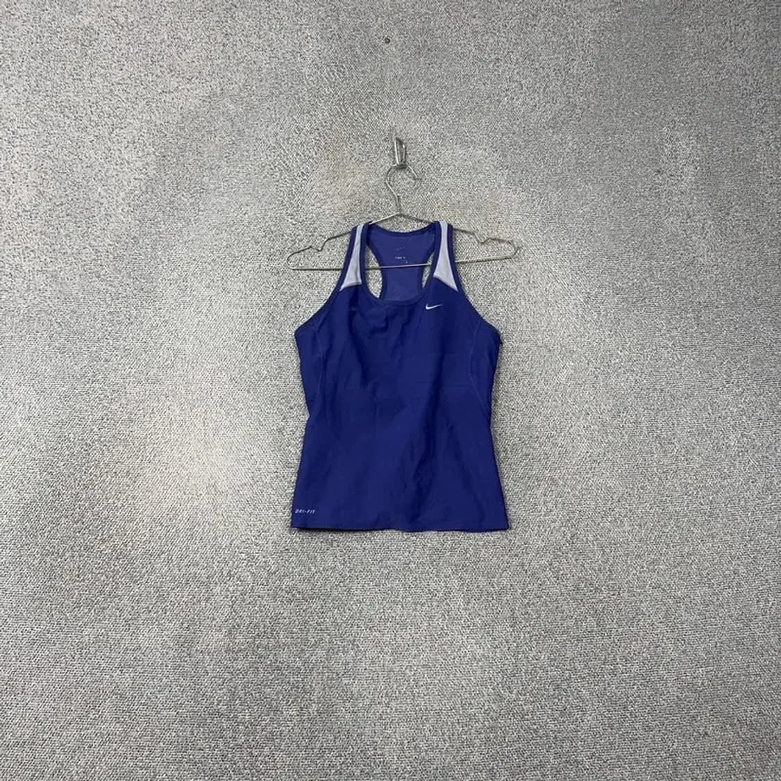 나이키 여성 기능성 네이비 민소매 나시 티 상품이미지1