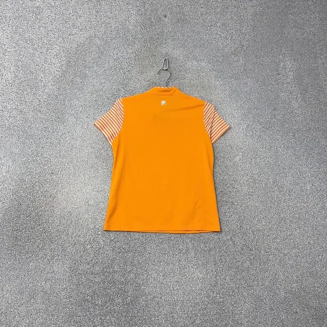 휠라 로고 여성 오렌지 반집업 카라티 90 상품이미지2