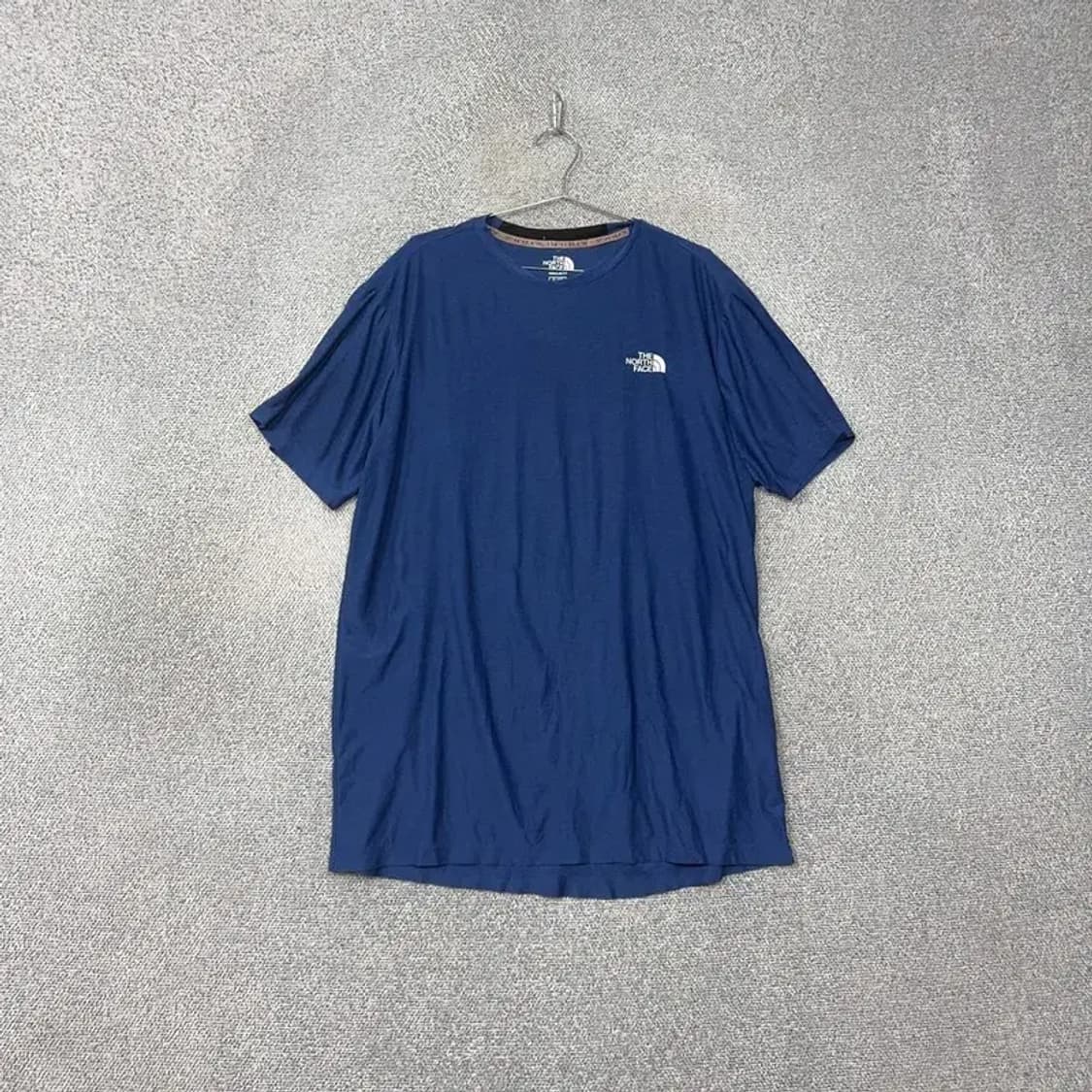 노스페이스 네이비 로고 기능성 운동 반팔티 105 상품이미지1