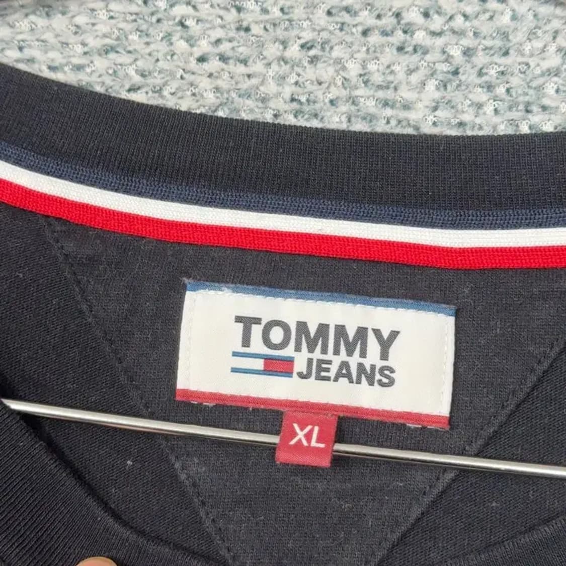 타미힐피거 블랙 로고 남성 캐주얼 반팔 티 XL 상품이미지3