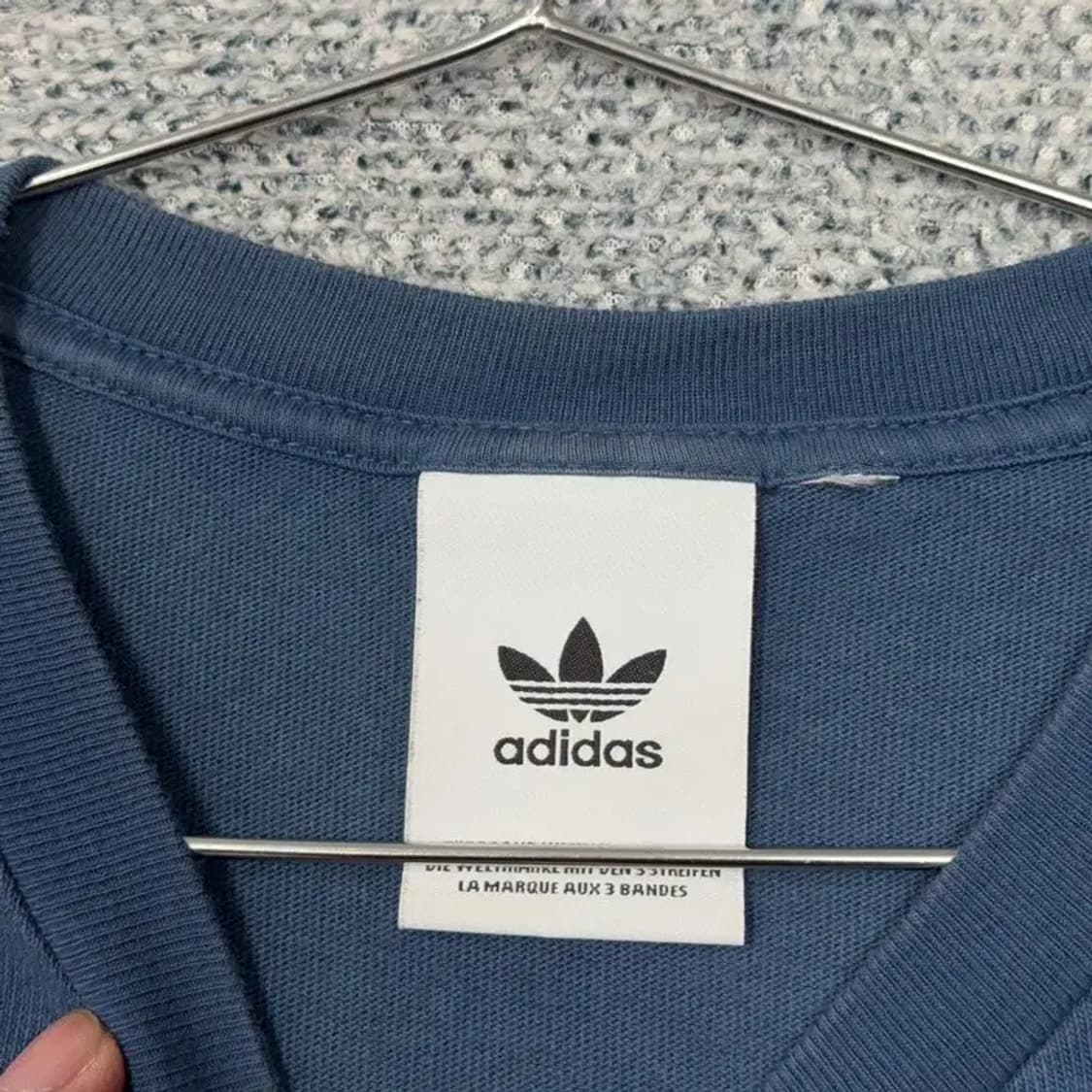 아디다스 불꽃 로고 프린팅 네이비 반팔 티 M 상품이미지3