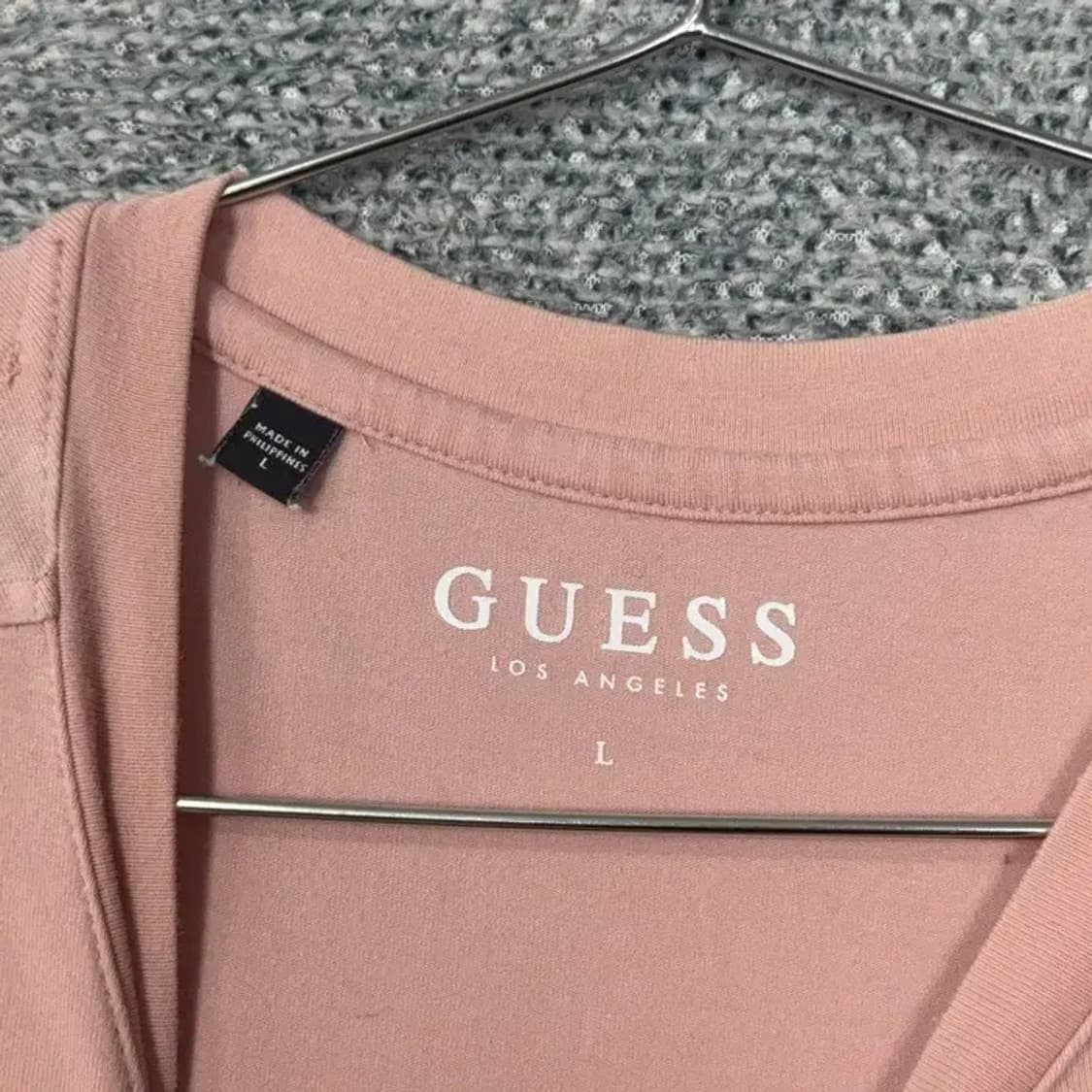 게스 프린팅 라이트 핑크 로고 남성 반팔 티 L 상품이미지4