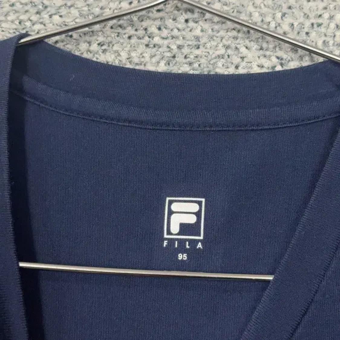 휠라 네이비 스펠 로고 남성 반팔 티 95 상품이미지3