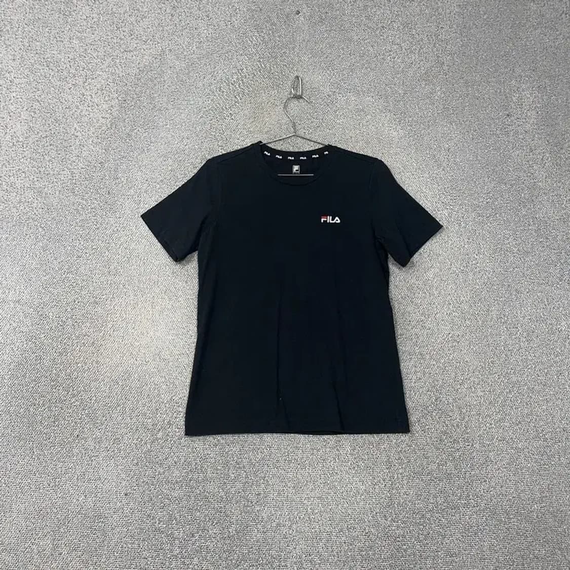 휠라 블랙 로고 캐주얼 남성 반팔티 95 상품이미지1