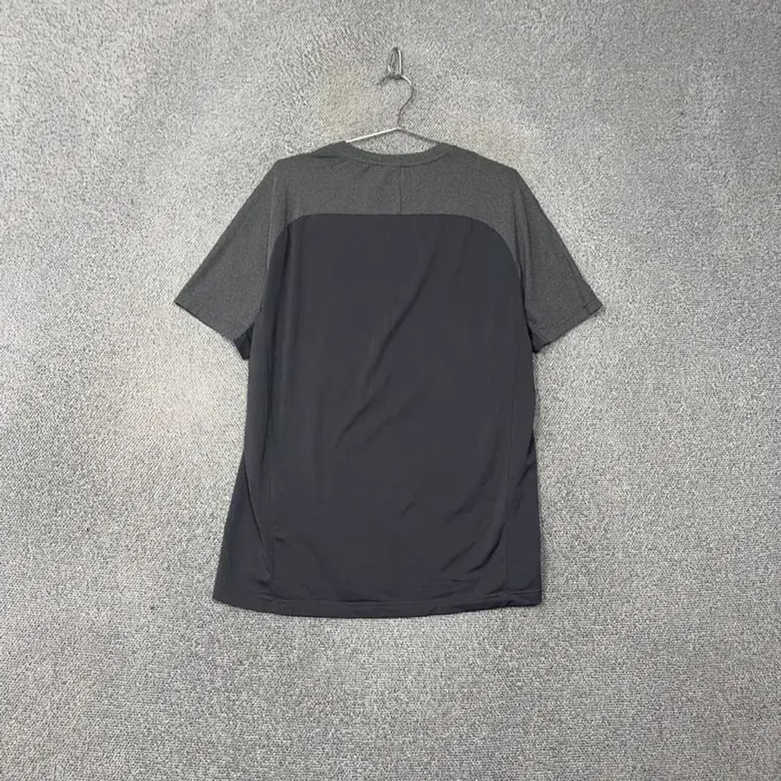 리복 그레이 로고 남성 기능성 운동 반팔 티 2XL 상품이미지2