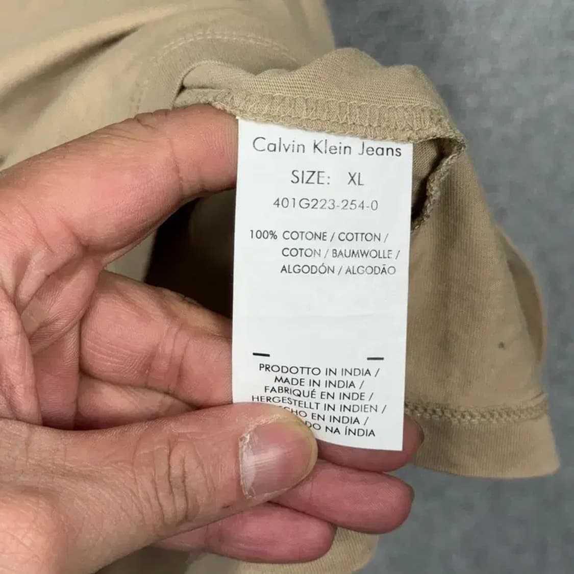 캘빈클라인 프린팅 스펠 로고 베이지 반팔 티 XL/TG/EG 상품이미지6