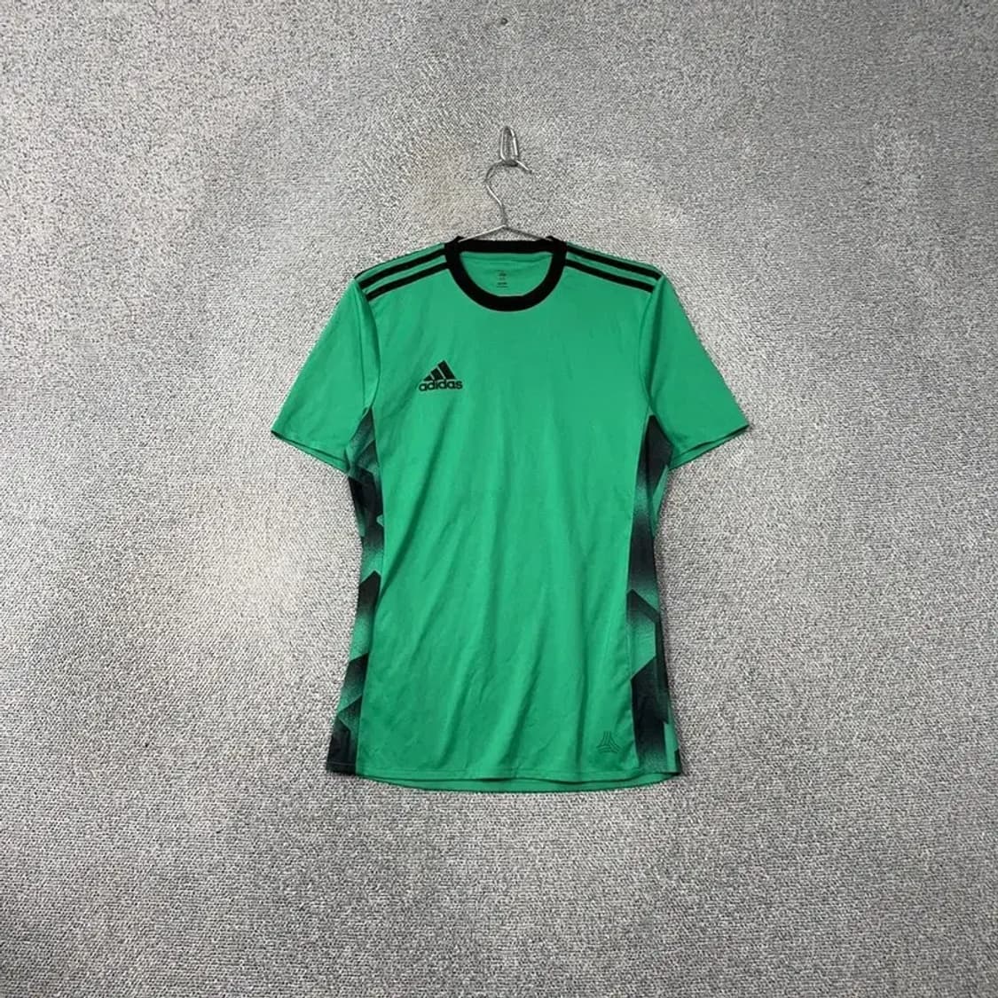 아디다스 그린 로고 삼선 운동 기능성 반팔티 95 상품이미지1