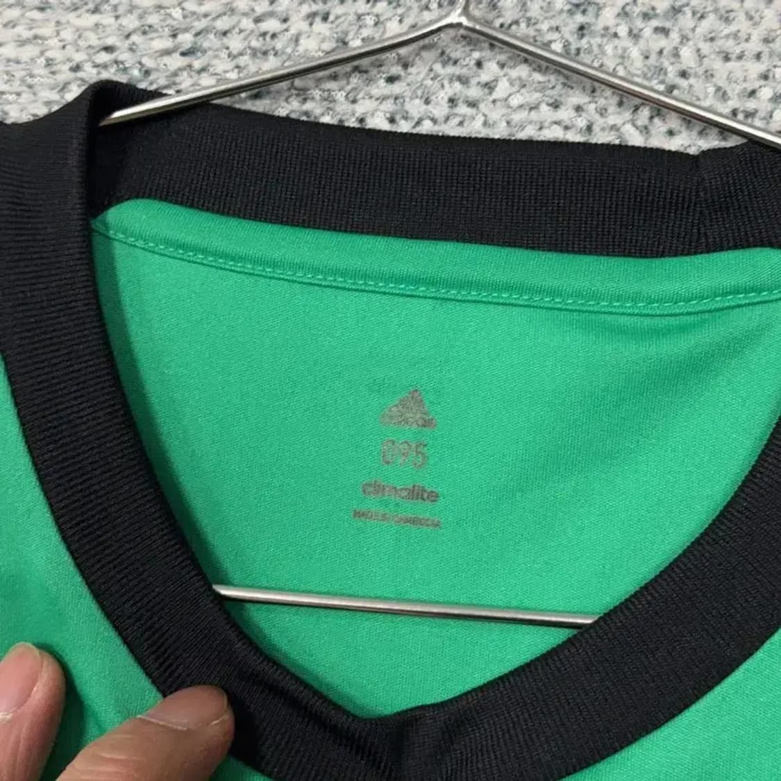 아디다스 그린 로고 삼선 운동 기능성 반팔티 95 상품이미지5