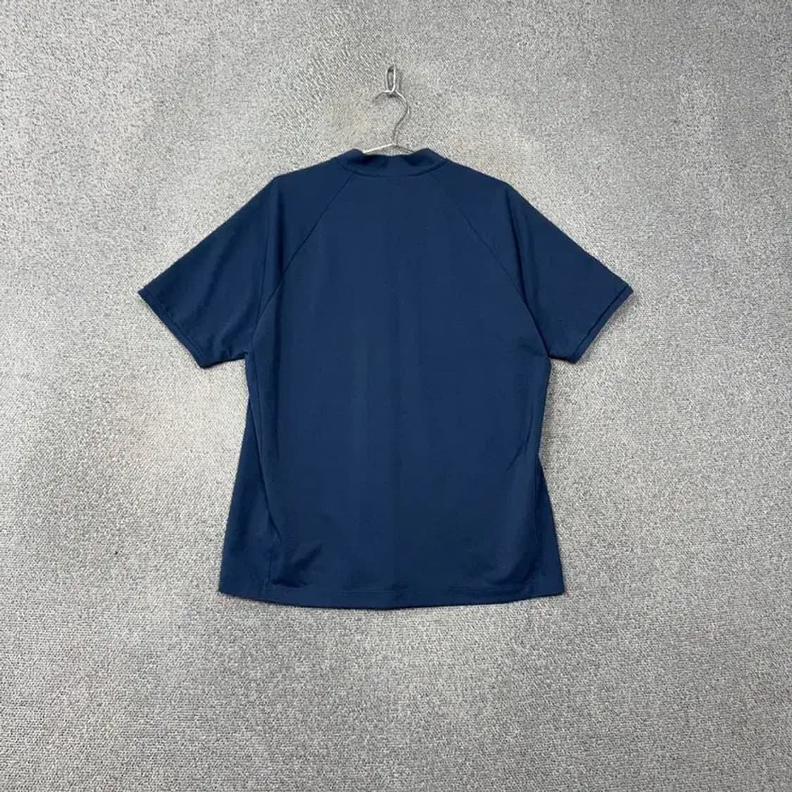 유니클로 띠어리 기능성 네이비 남성 반집업 반팔 티 XXL 상품이미지2