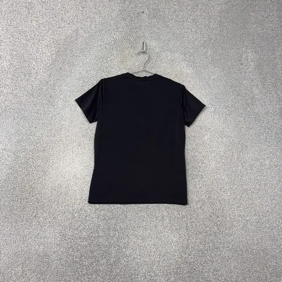 다이나핏 블랙 로고 여성 운동 기능성 반팔티 M 상품이미지2