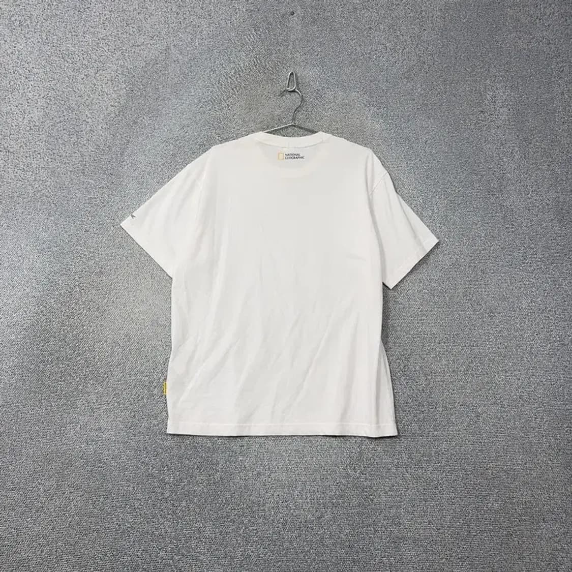 내셔널지오그래픽 화이트 로고 남성 캐주얼 반팔티 L 상품이미지2