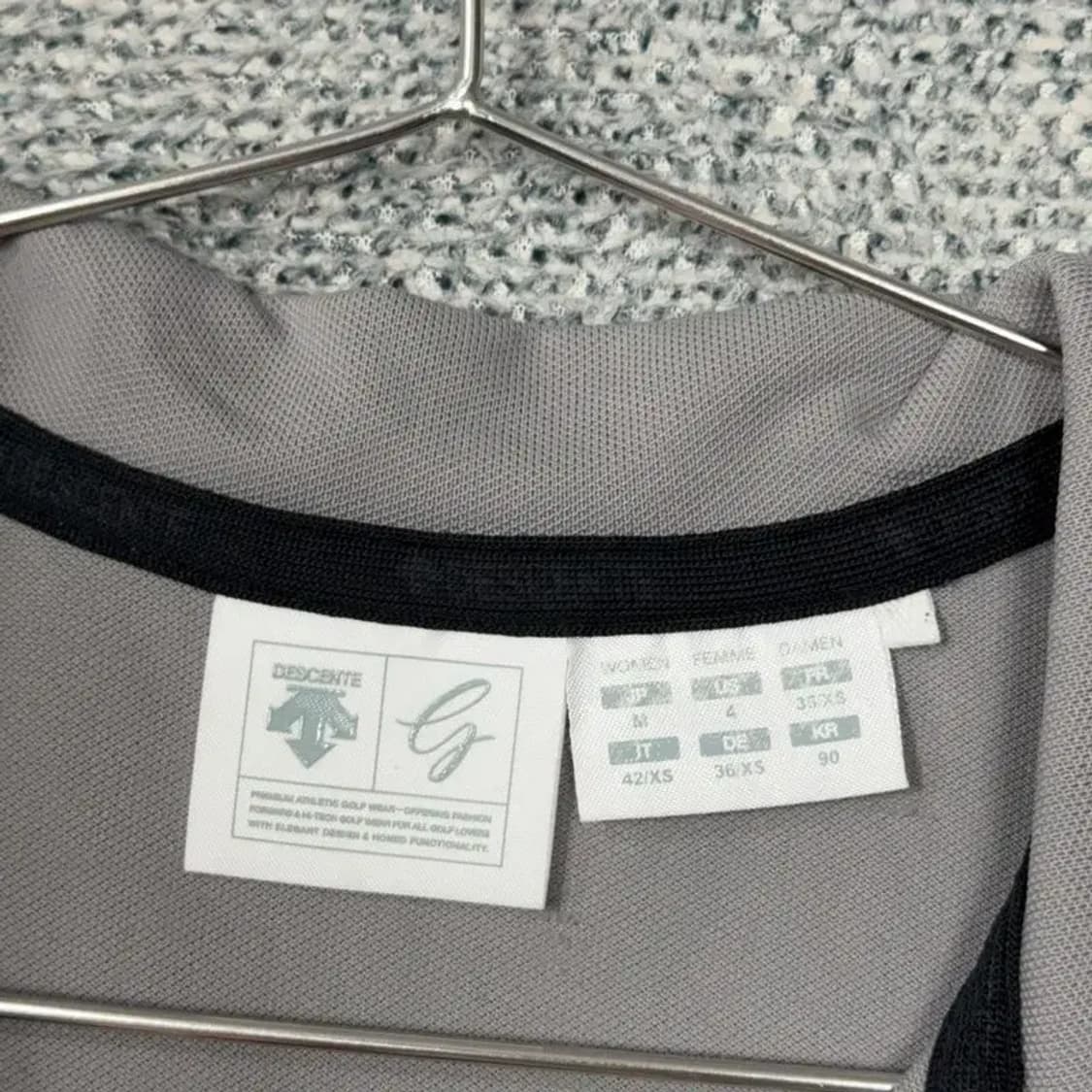 데상트 로고 여성 기능성 카라 민소매 나시 M 상품이미지5