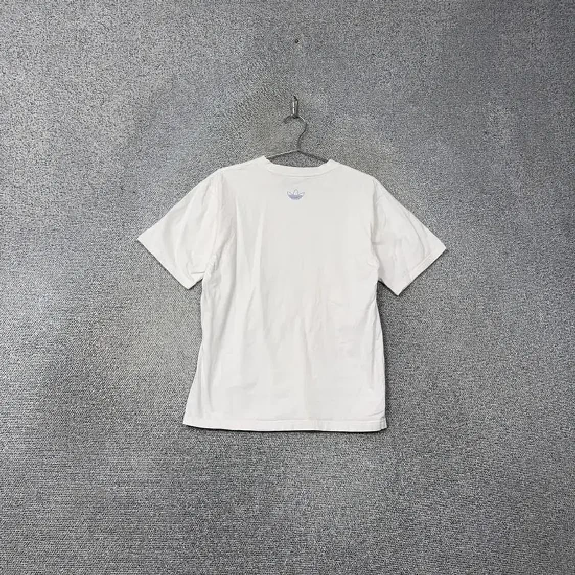 아디다스 빈티지 프린팅 화이트 반팔 티 L 상품이미지2